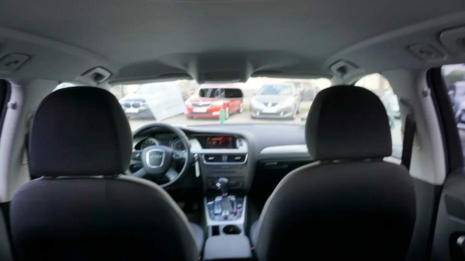 AUDI A4 -
