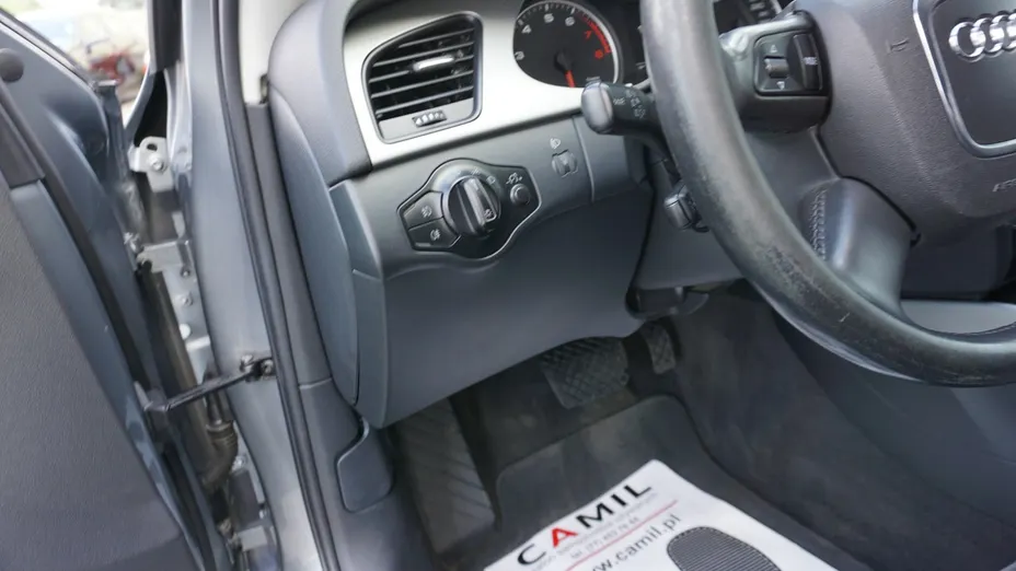 AUDI A4 -