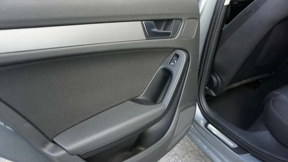 AUDI A4 -