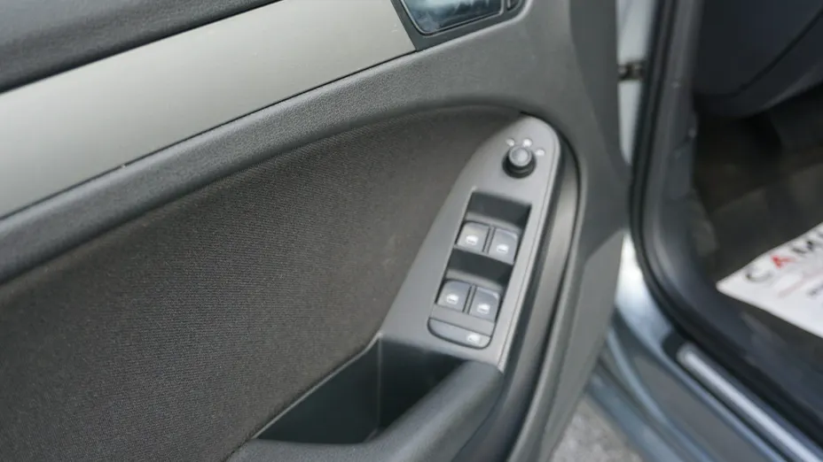 AUDI A4 -