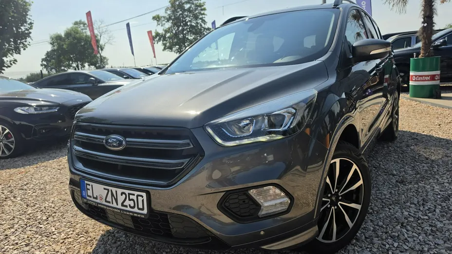 FORD Kuga -