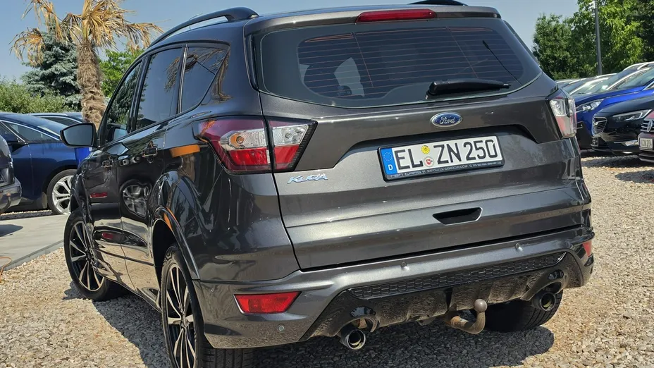 FORD Kuga -