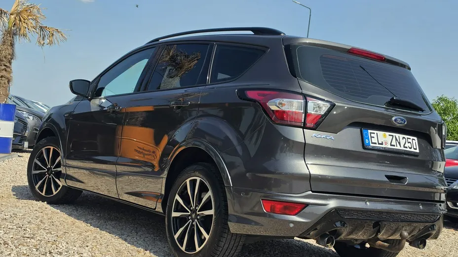 FORD Kuga -
