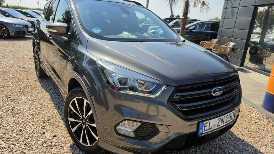 FORD Kuga -