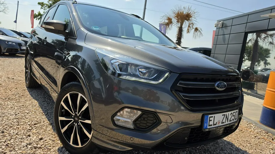 FORD Kuga -
