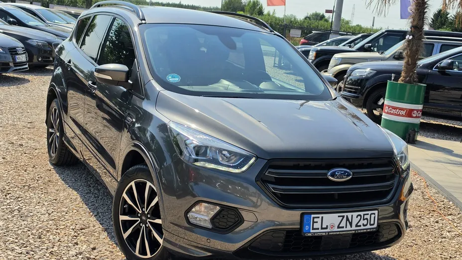 FORD Kuga -