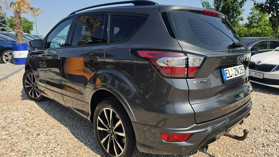 FORD Kuga -