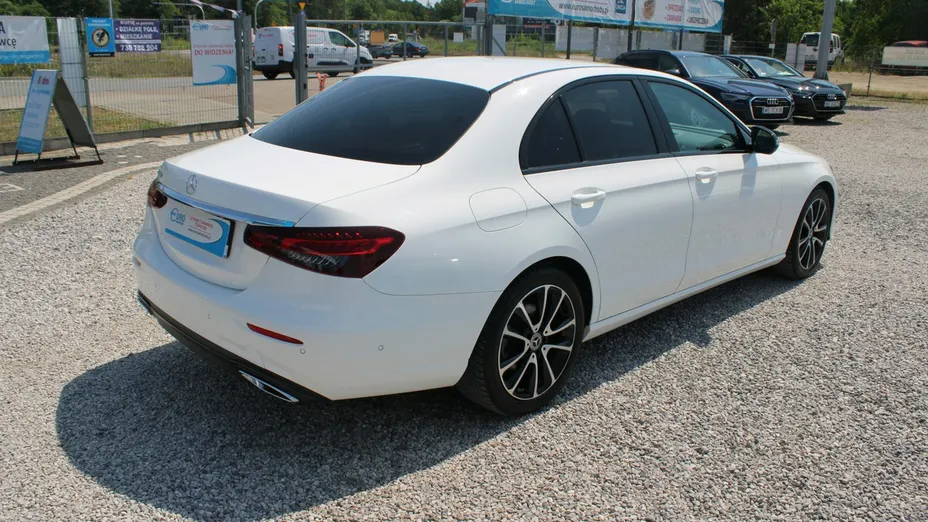 MERCEDES-BENZ E Klasa -