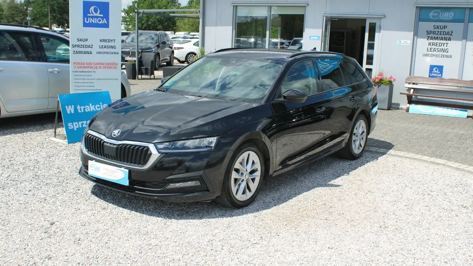 SKODA Octavia -