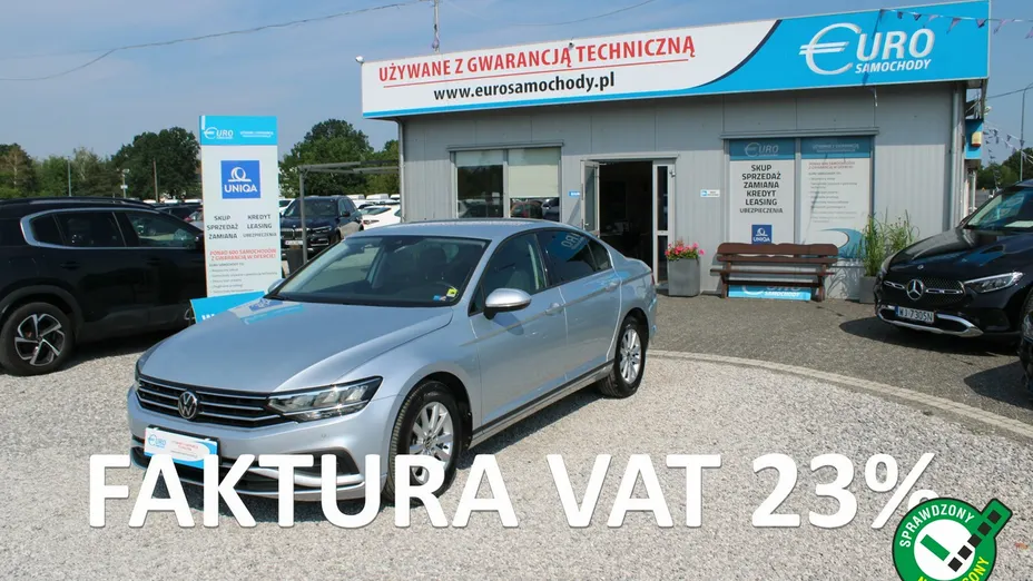 VOLKSWAGEN Passat -