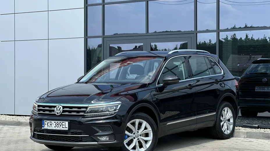 VOLKSWAGEN Tiguan -