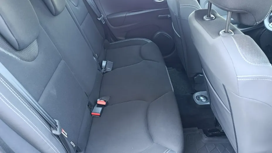 RENAULT Clio -