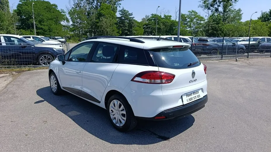 RENAULT Clio -