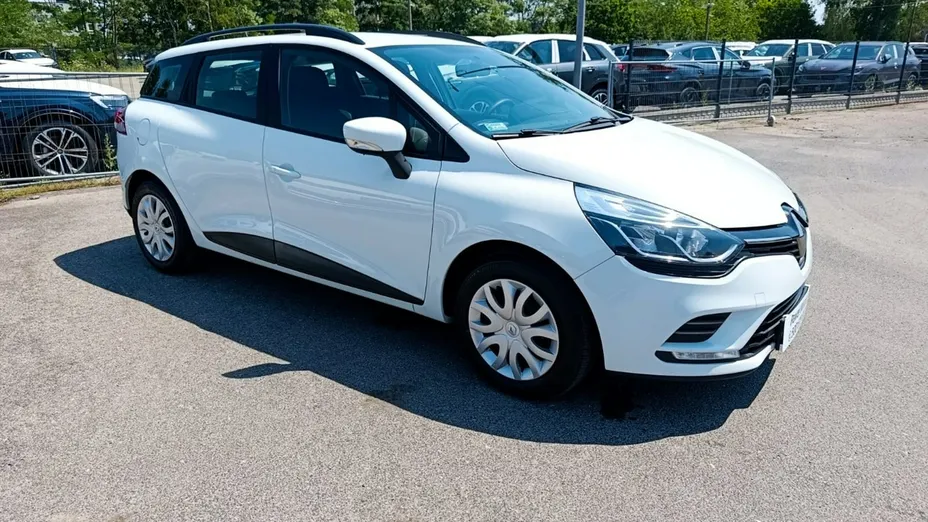 RENAULT Clio -