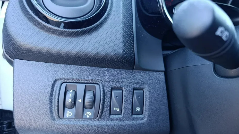 RENAULT Clio -
