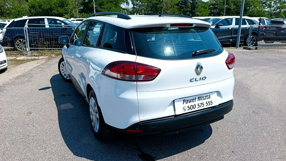 RENAULT Clio -
