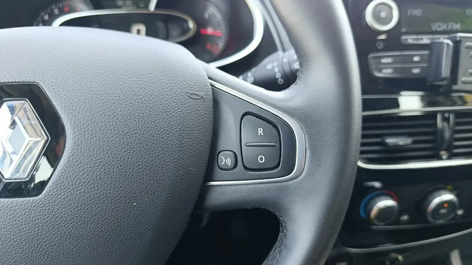 RENAULT Clio -