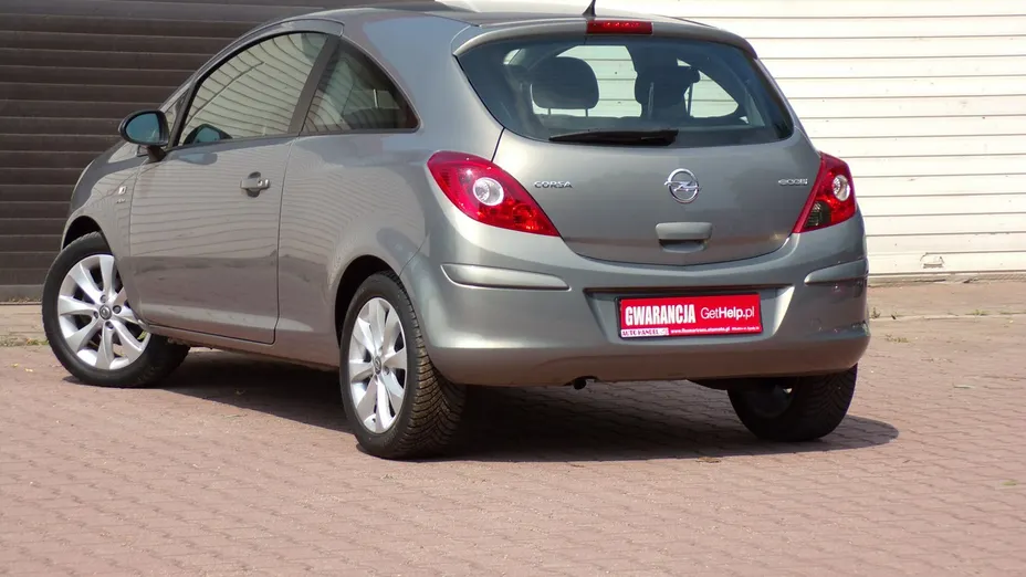 OPEL Corsa -