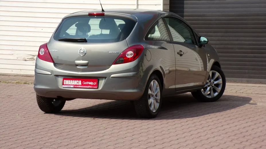 OPEL Corsa -