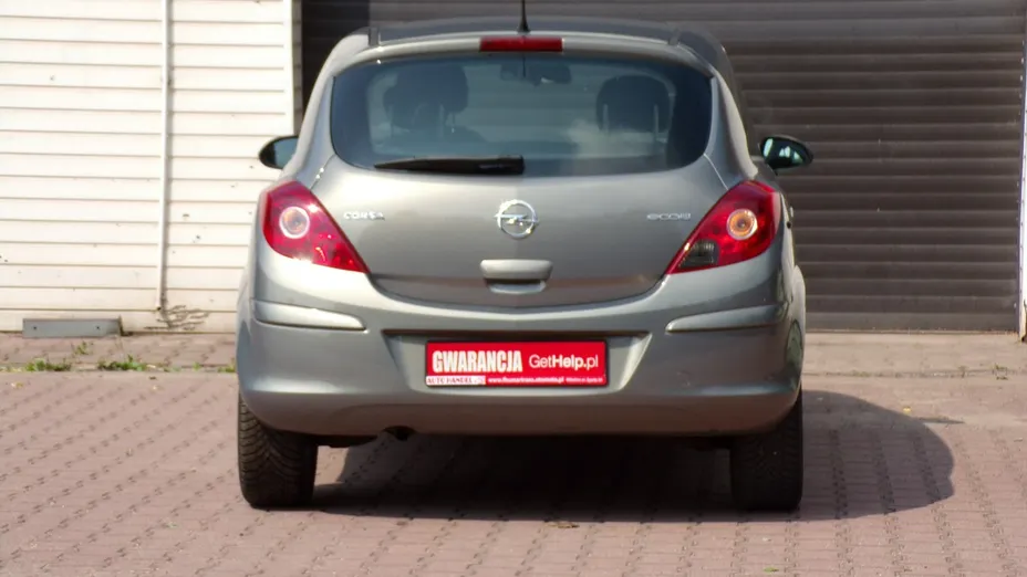 OPEL Corsa -