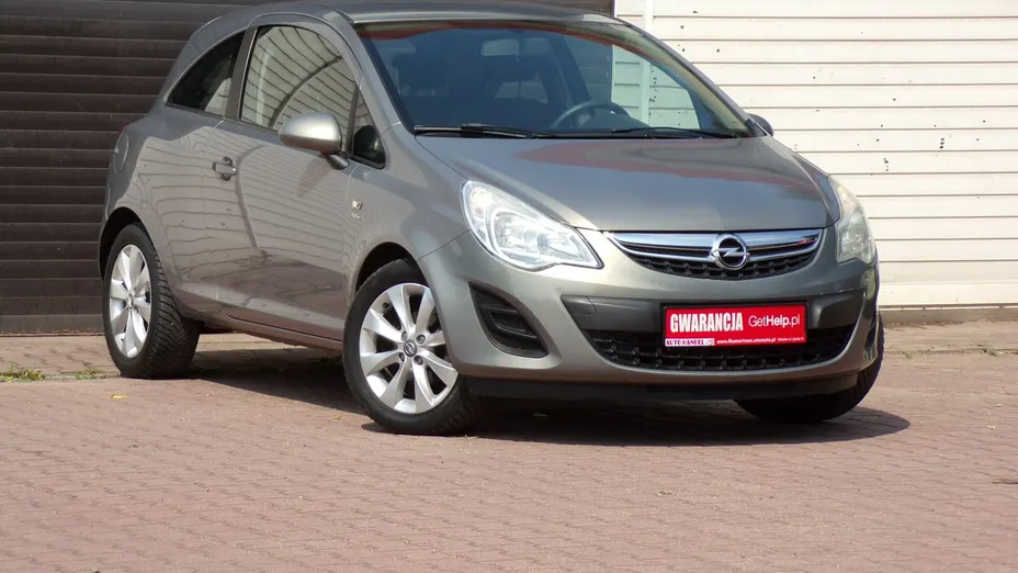 OPEL Corsa -