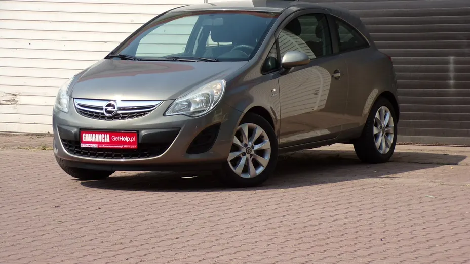 OPEL Corsa -