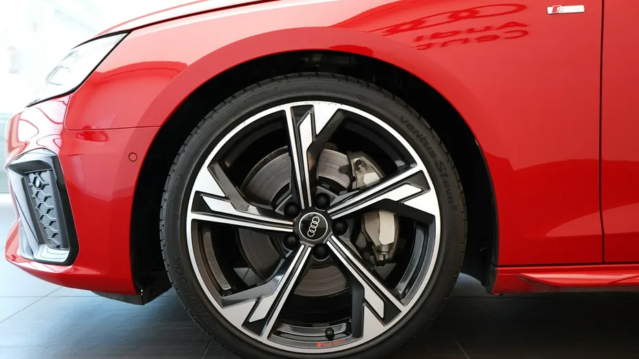 AUDI A4 Avant -