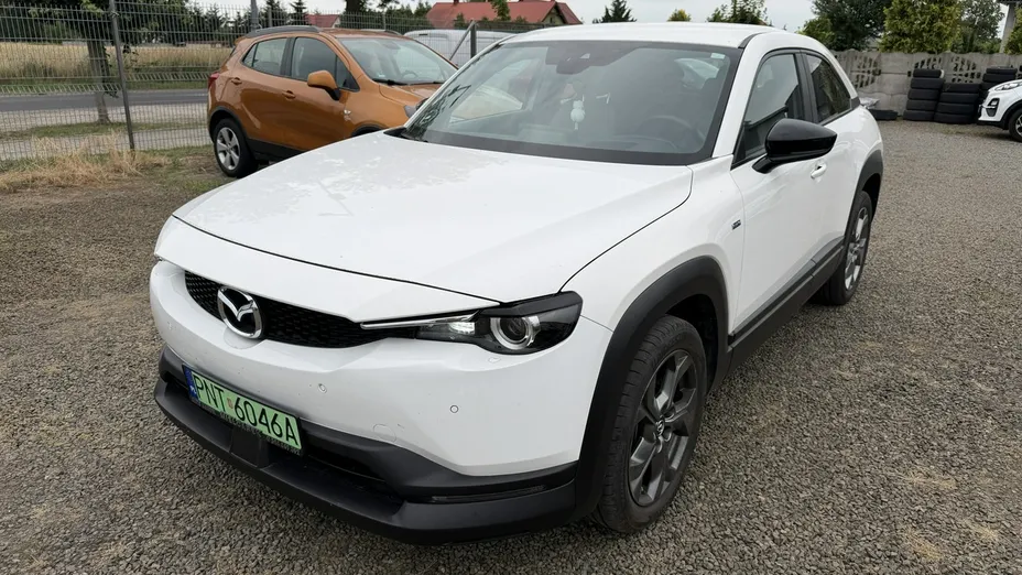 MAZDA MX-30 -