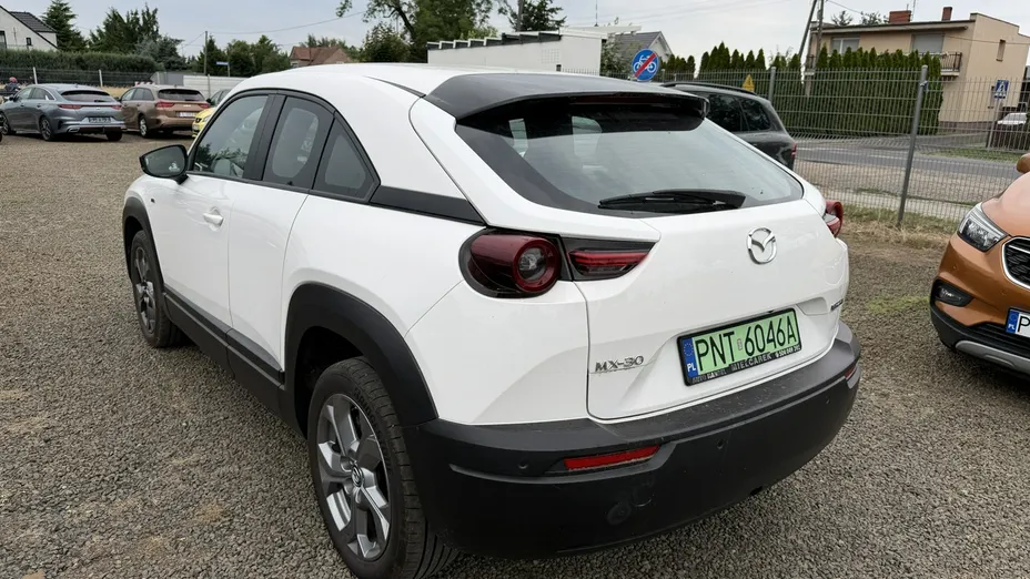 MAZDA MX-30 -