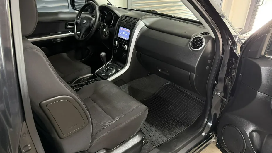 SUZUKI Grand Vitara -