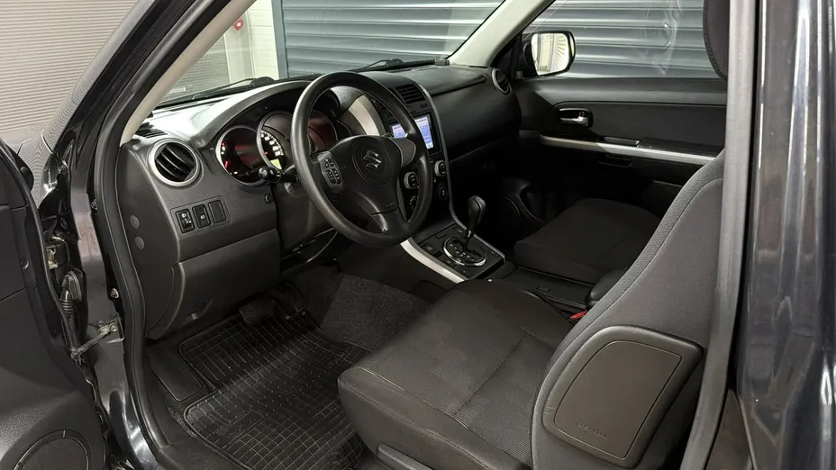 SUZUKI Grand Vitara -