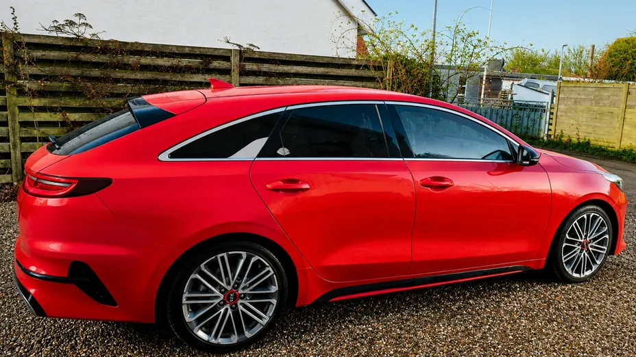 KIA ProCeed -