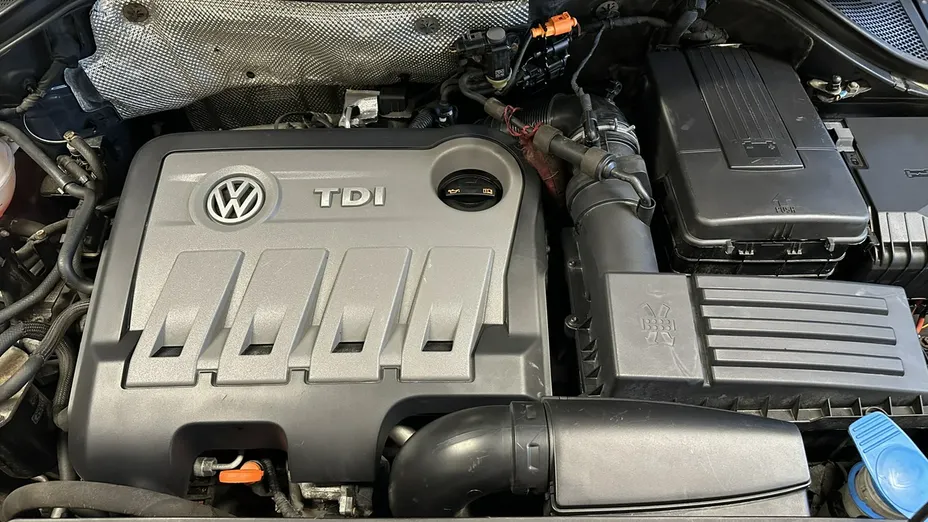 VOLKSWAGEN Tiguan -