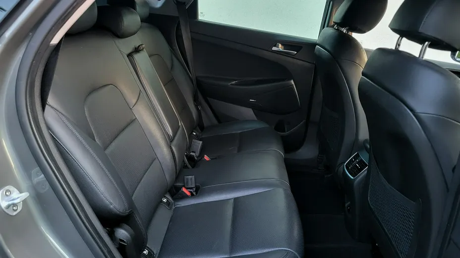 HYUNDAI Tucson -