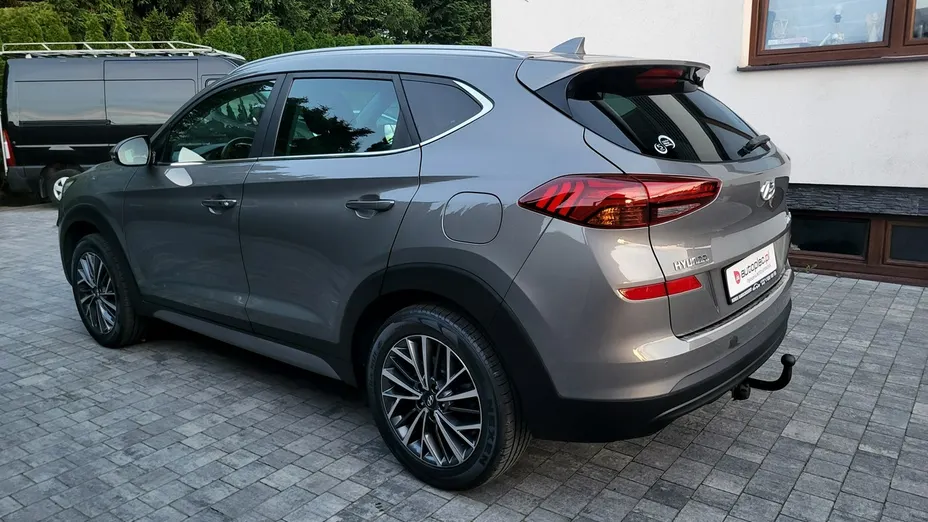 HYUNDAI Tucson -