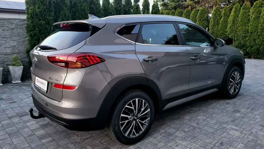 HYUNDAI Tucson -