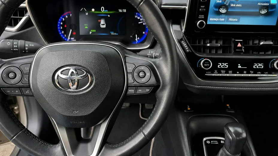 TOYOTA Corolla -