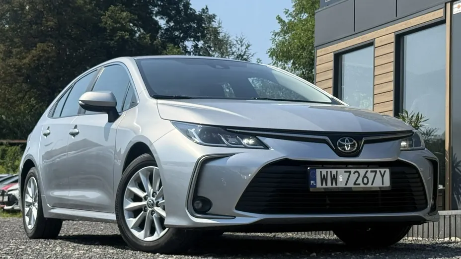 TOYOTA Corolla -
