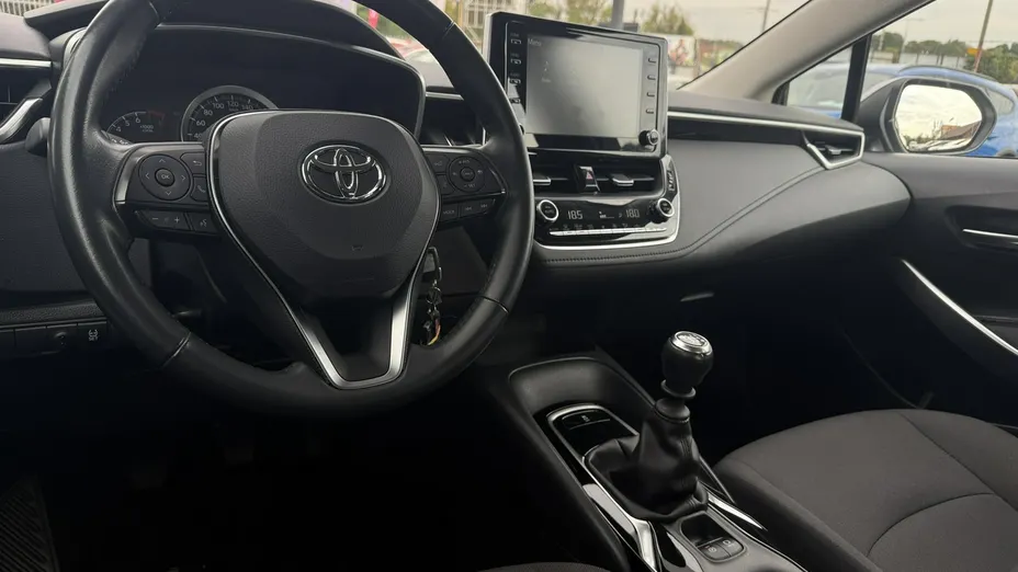 TOYOTA Corolla -