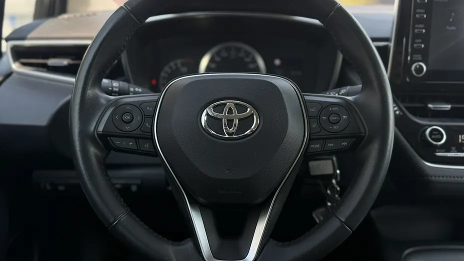 TOYOTA Corolla -