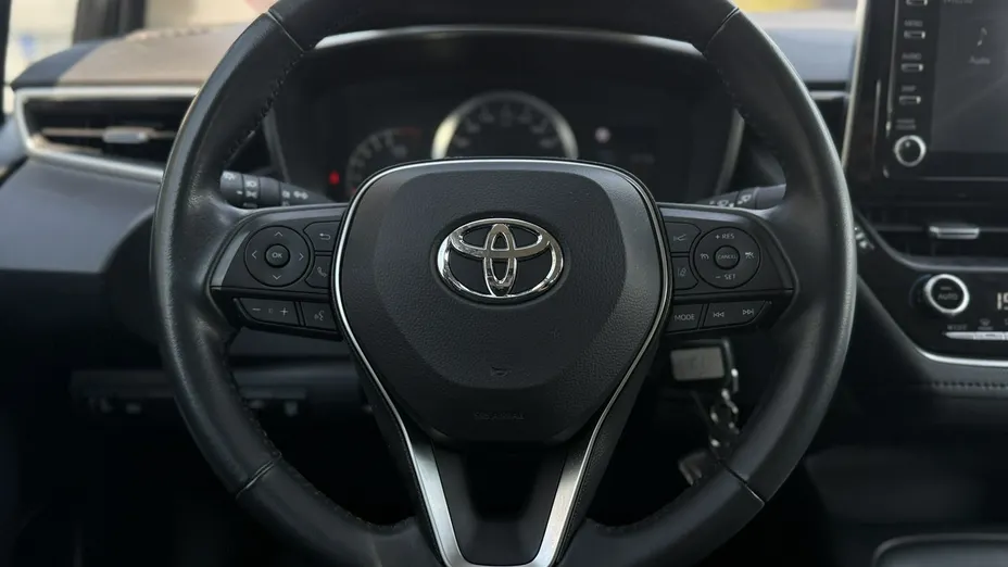 TOYOTA Corolla -