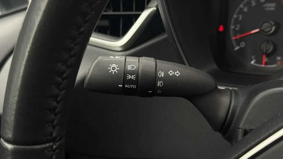 TOYOTA Corolla -