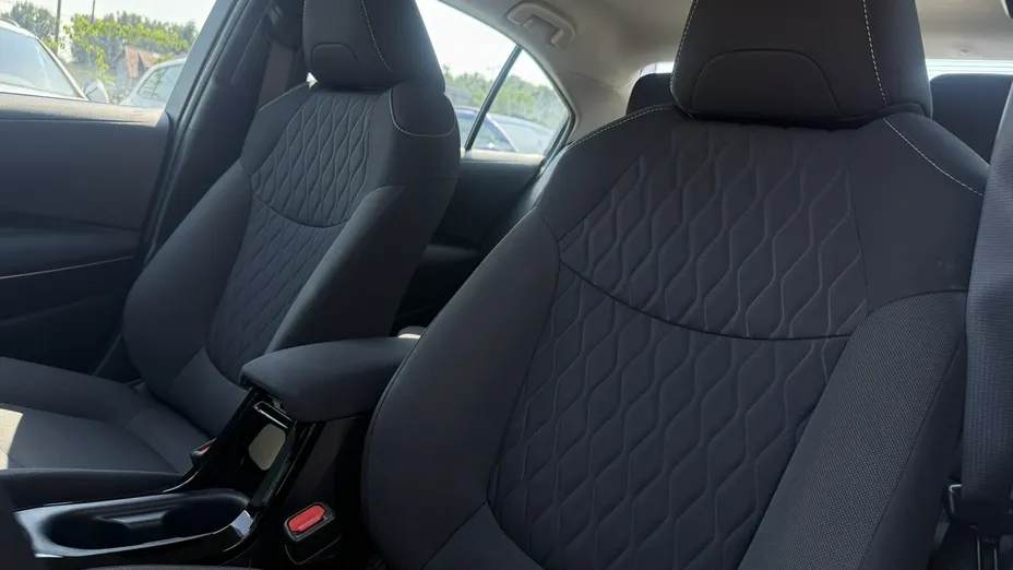 TOYOTA Corolla -