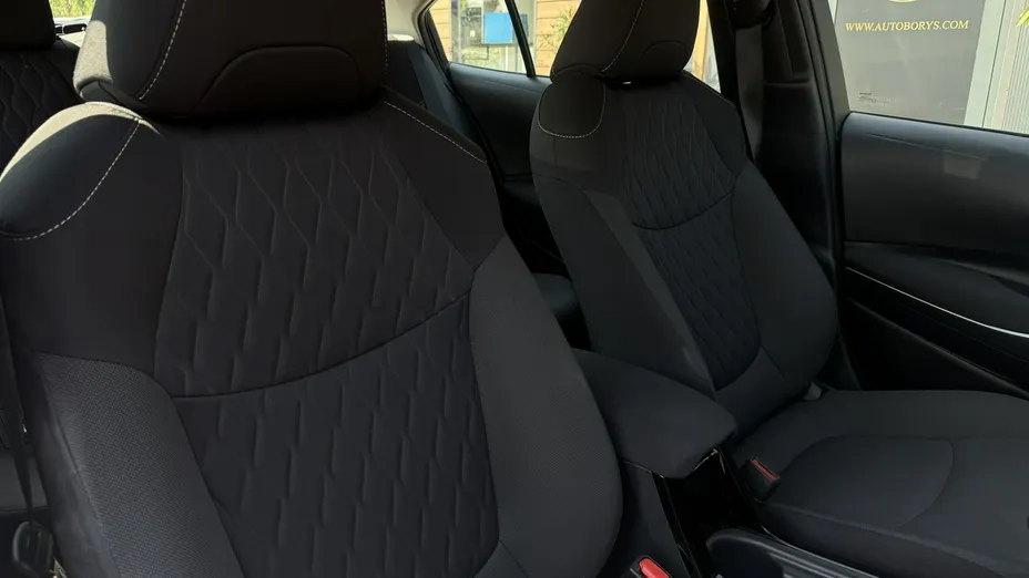 TOYOTA Corolla -