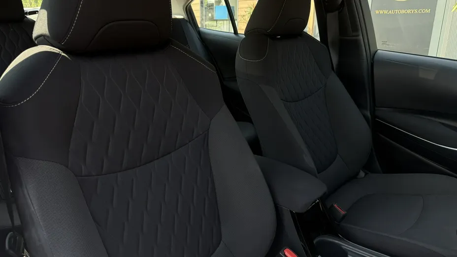 TOYOTA Corolla -