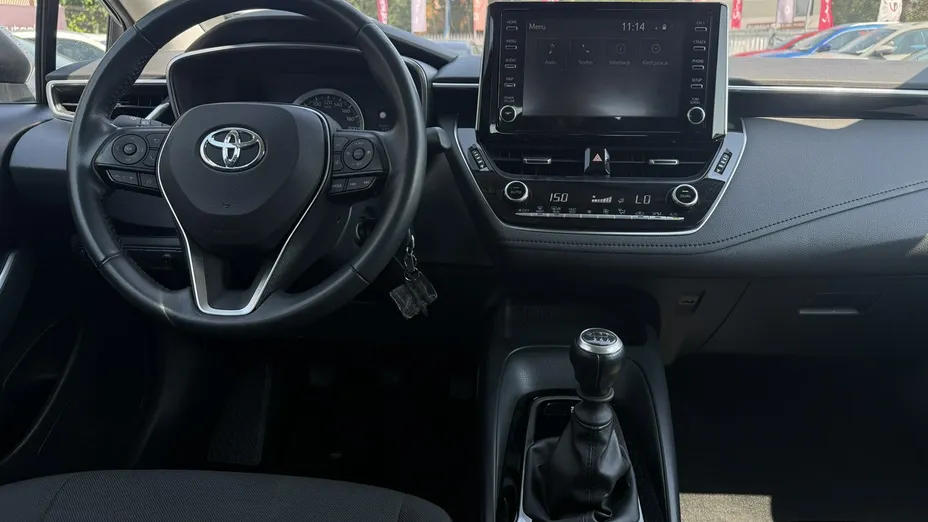 TOYOTA Corolla -