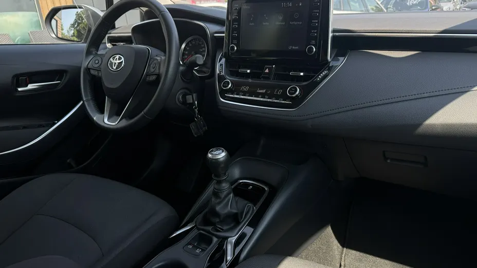 TOYOTA Corolla -