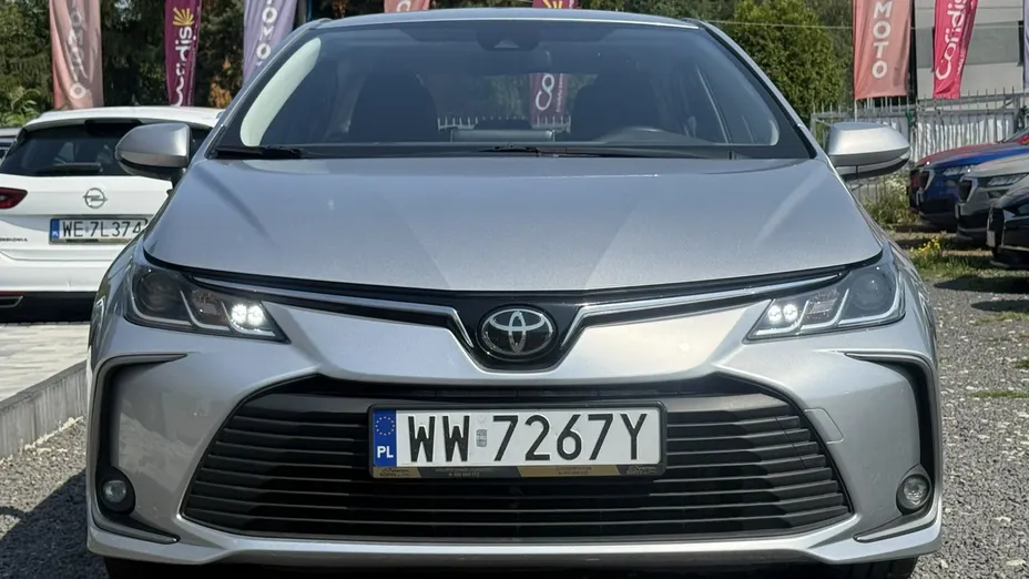 TOYOTA Corolla -