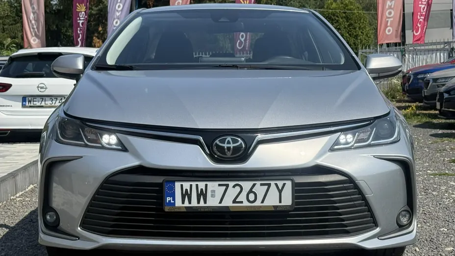 TOYOTA Corolla -
