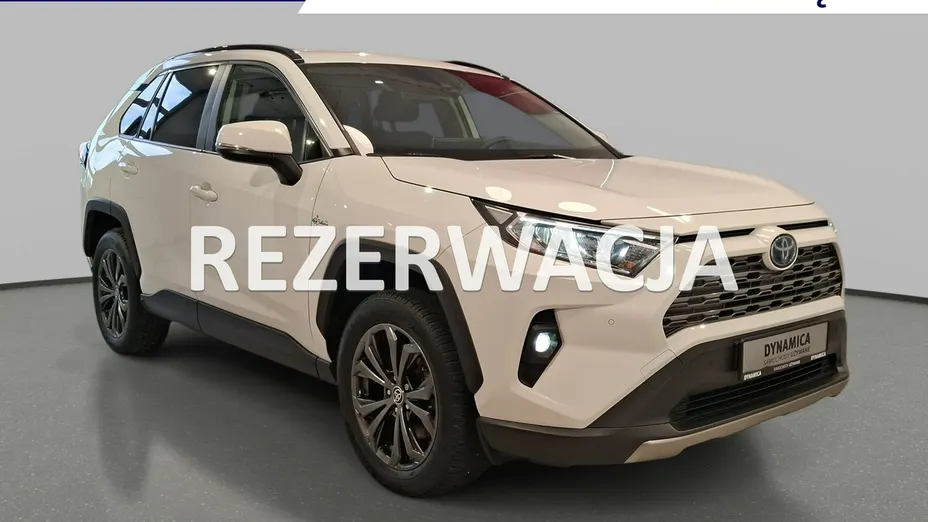 TOYOTA RAV4 -